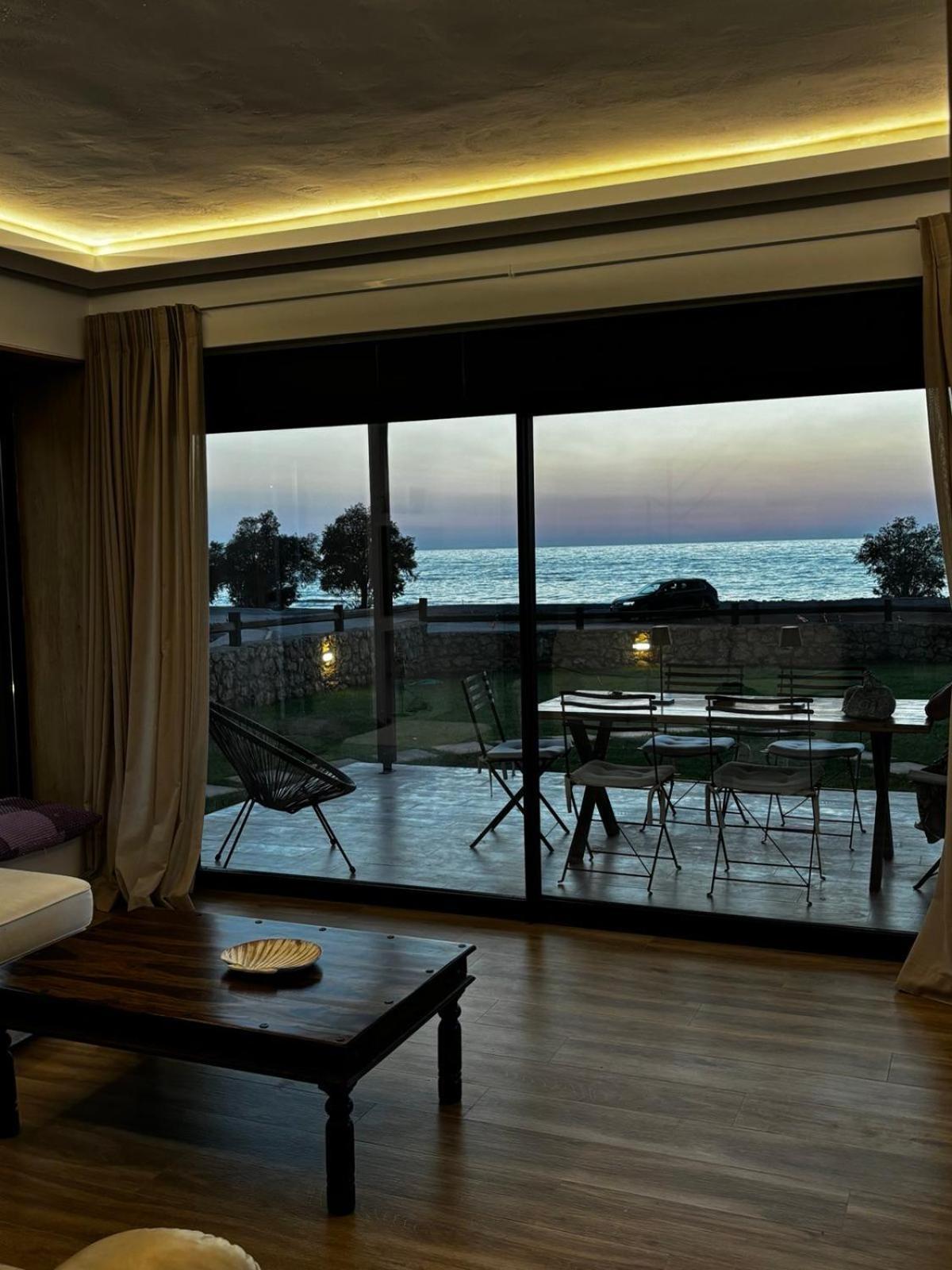 Olivomare Villa Kyparissia Exterior photo